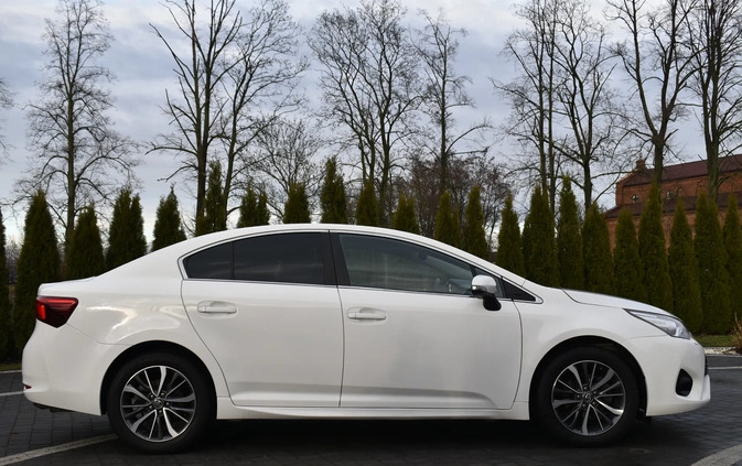 Toyota Avensis cena 57900 przebieg: 183000, rok produkcji 2015 z Lipno małe 781